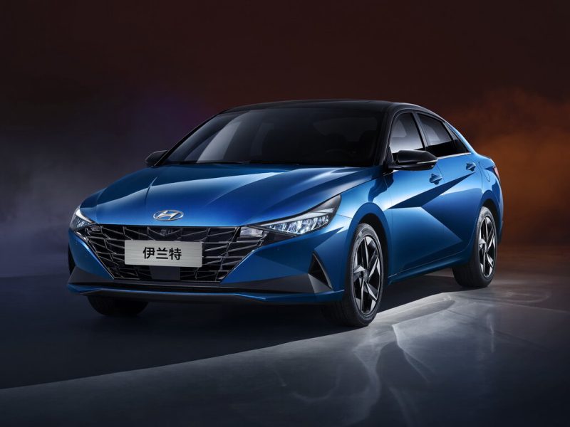 hyundai_elantra_1167404